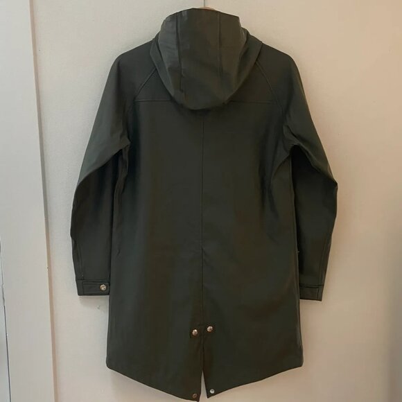 Penfield Mid-Length Unlined Rain Jacket - Picture 2 of 5